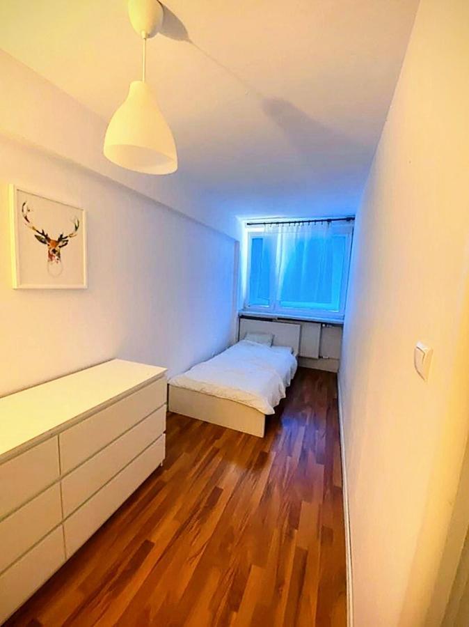 Ursus Rooms-Self Check-In Varsovie Extérieur photo